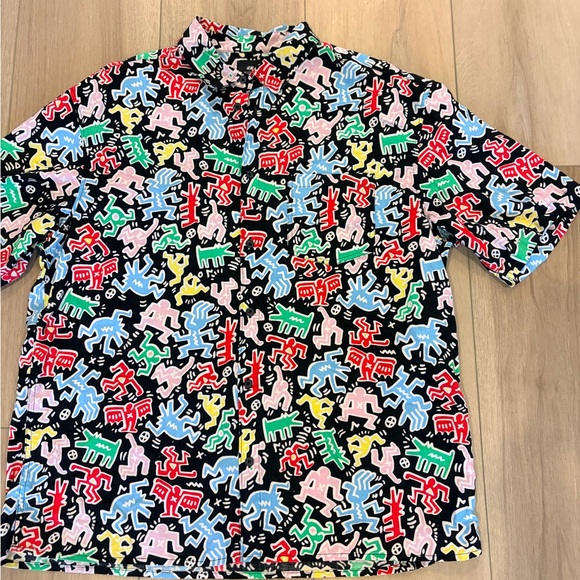 Keith Haring x H&M Shirt Size Large Bright Pattern Short Sleeve 100% Cotton - Picture 2 of 6